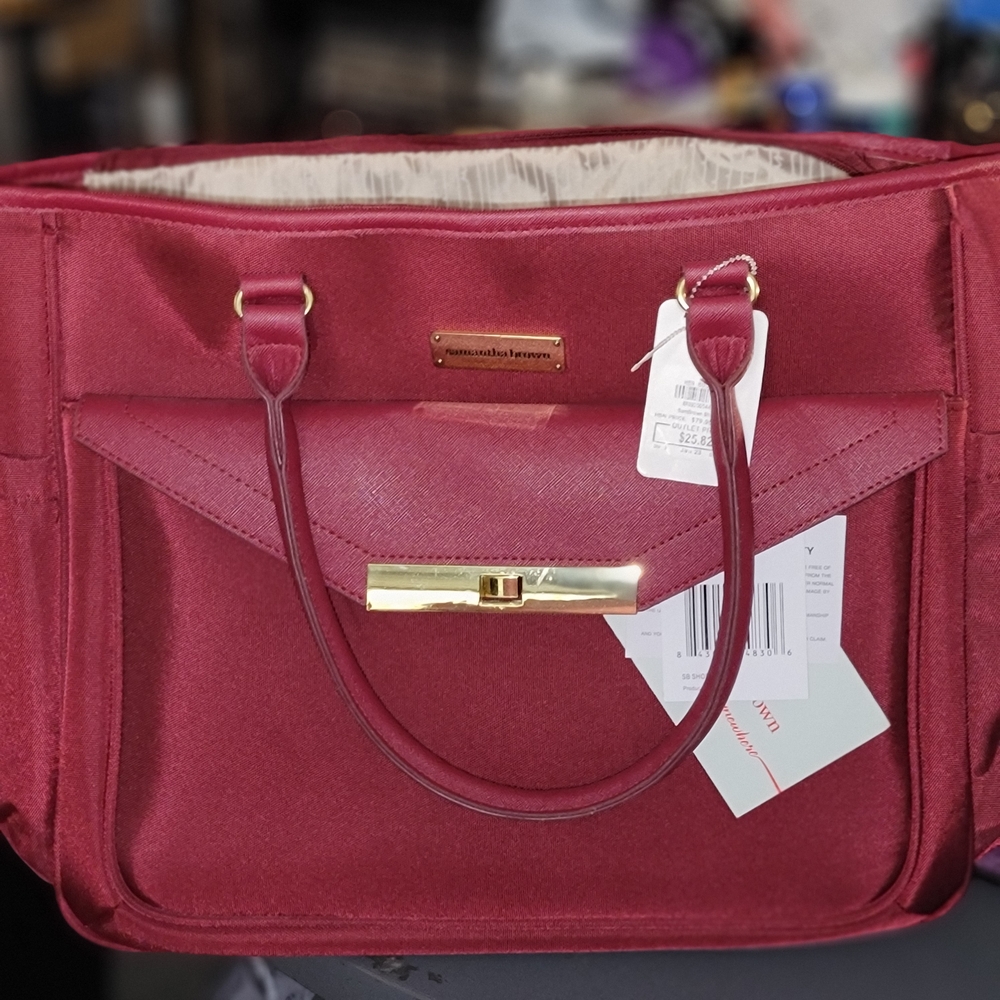 Samantha Brown Chic Red TOTE/ Weekend/ Handbag